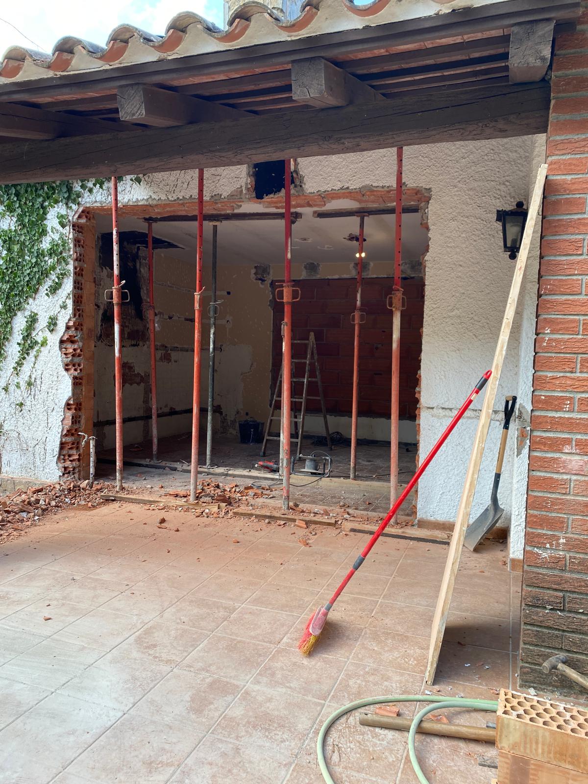 Reforma integral con piscina en Santa Cristina de Aro (2023)