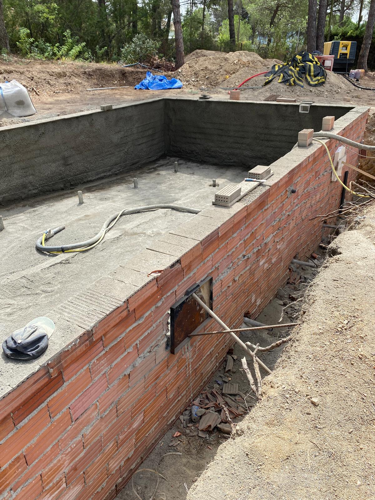 Reforma integral con piscina en Santa Cristina de Aro (2023)