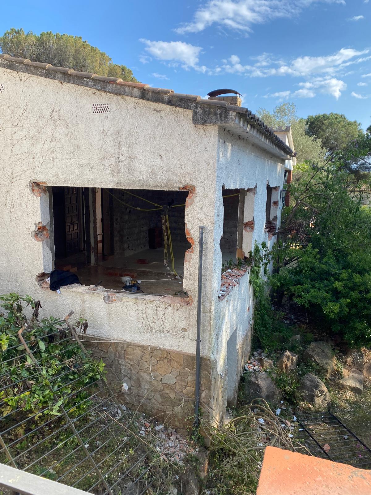 Reforma integral con piscina en Santa Cristina de Aro (2023)