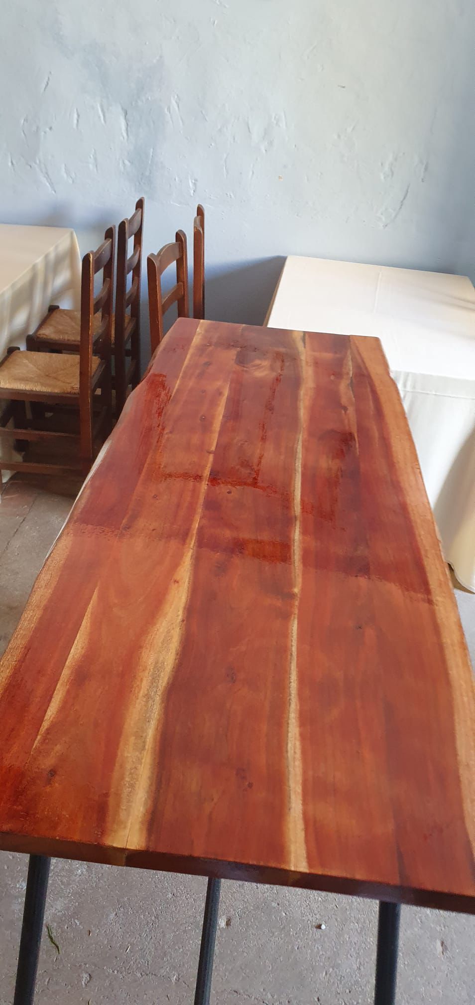 Obra de pintura y restauración en Vila Noveta 